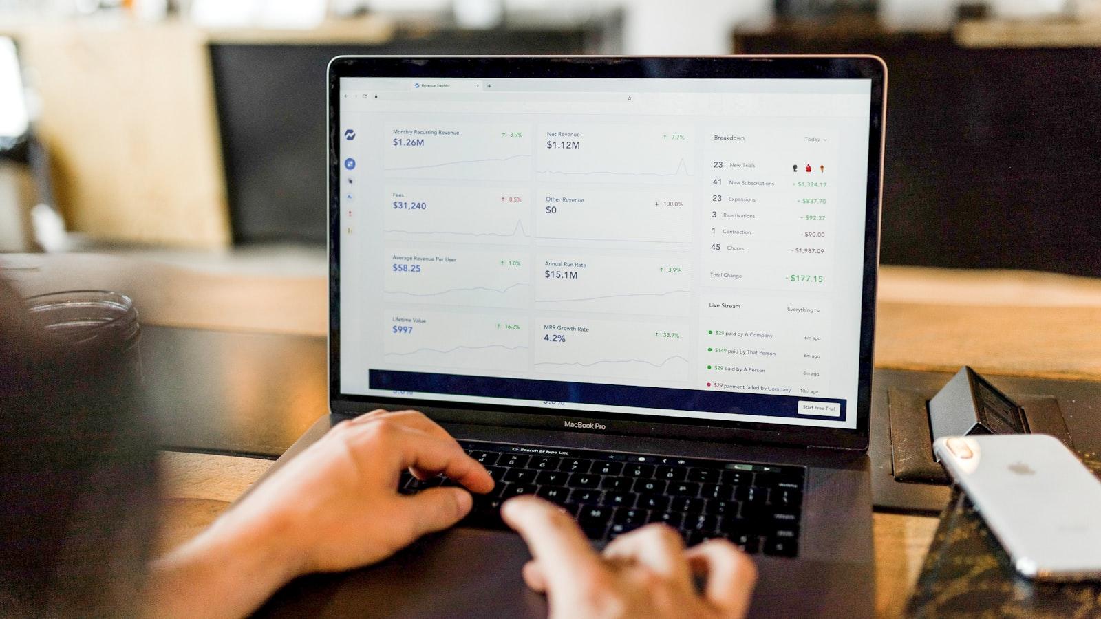 The Battle of Sales Funnels: Tunnel de Vente vs Site Web